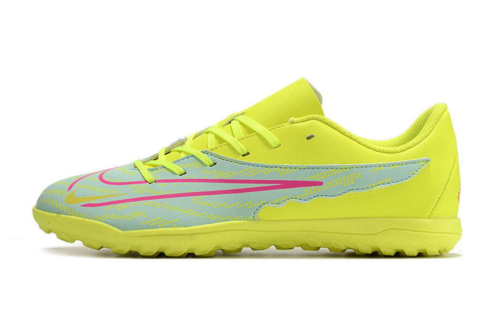 Chuteira Society Nike Phantom GX Club