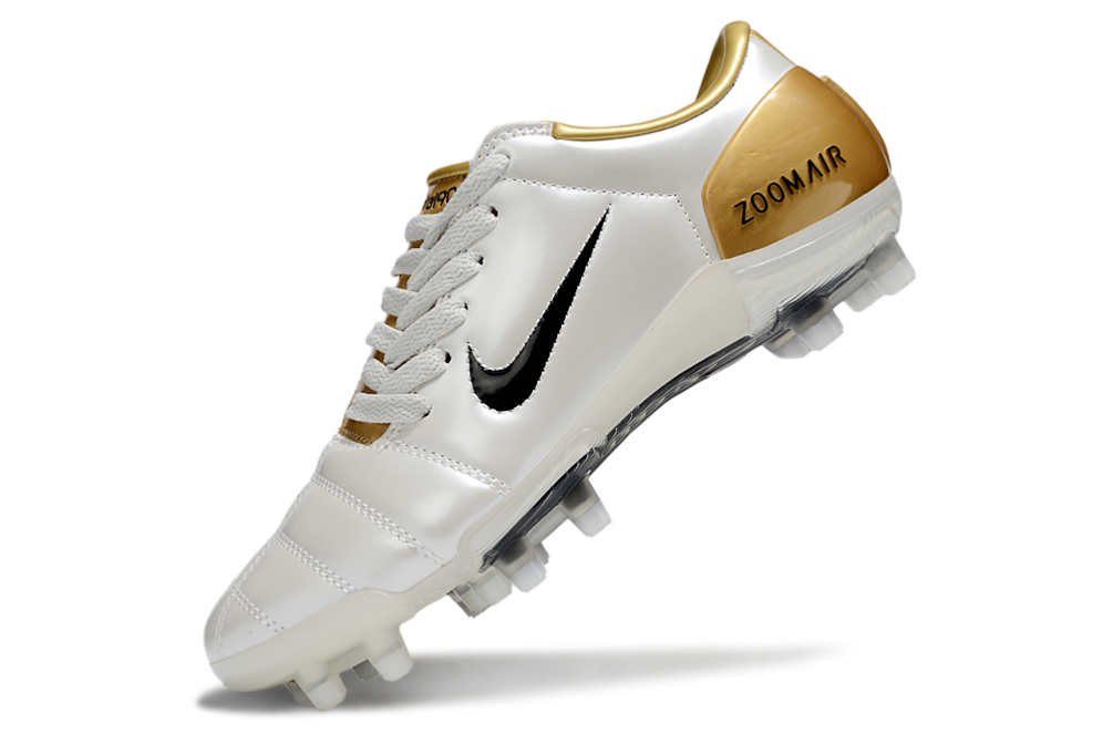 Chuteira Campo Nike T90