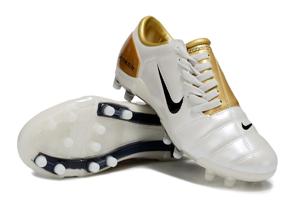 Chuteira Campo Nike T90