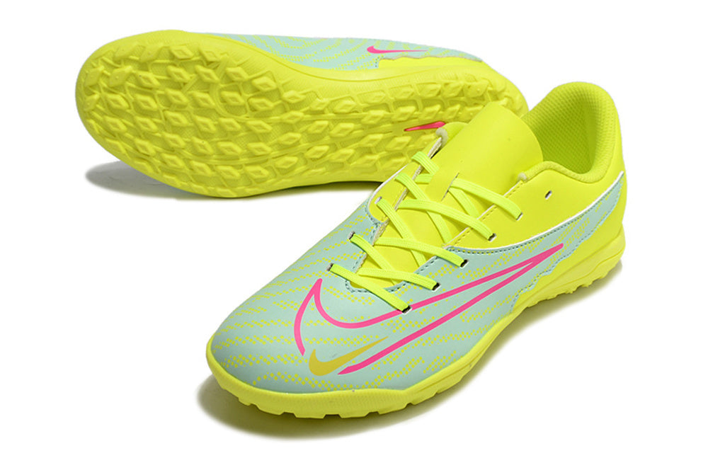 Chuteira Society Nike Phantom GX Club